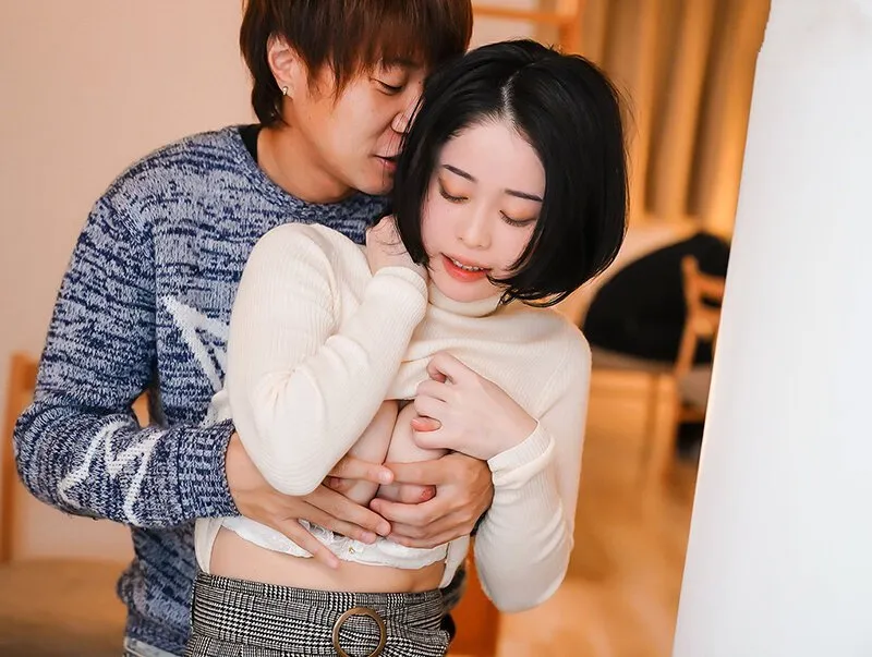 Người chồng say xỉn, bà xã lén lút bét nhè với bạn học sau bữa tiệc họp lớp tại nhà