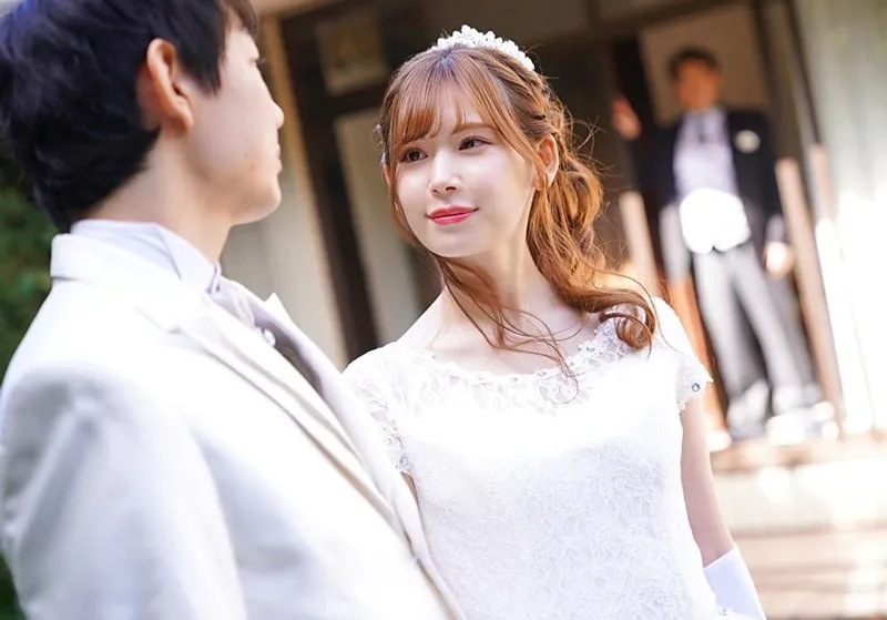 Bố ông xã xoạc vợ sắp cưới của con trai ngay sau lễ cưới của con trai